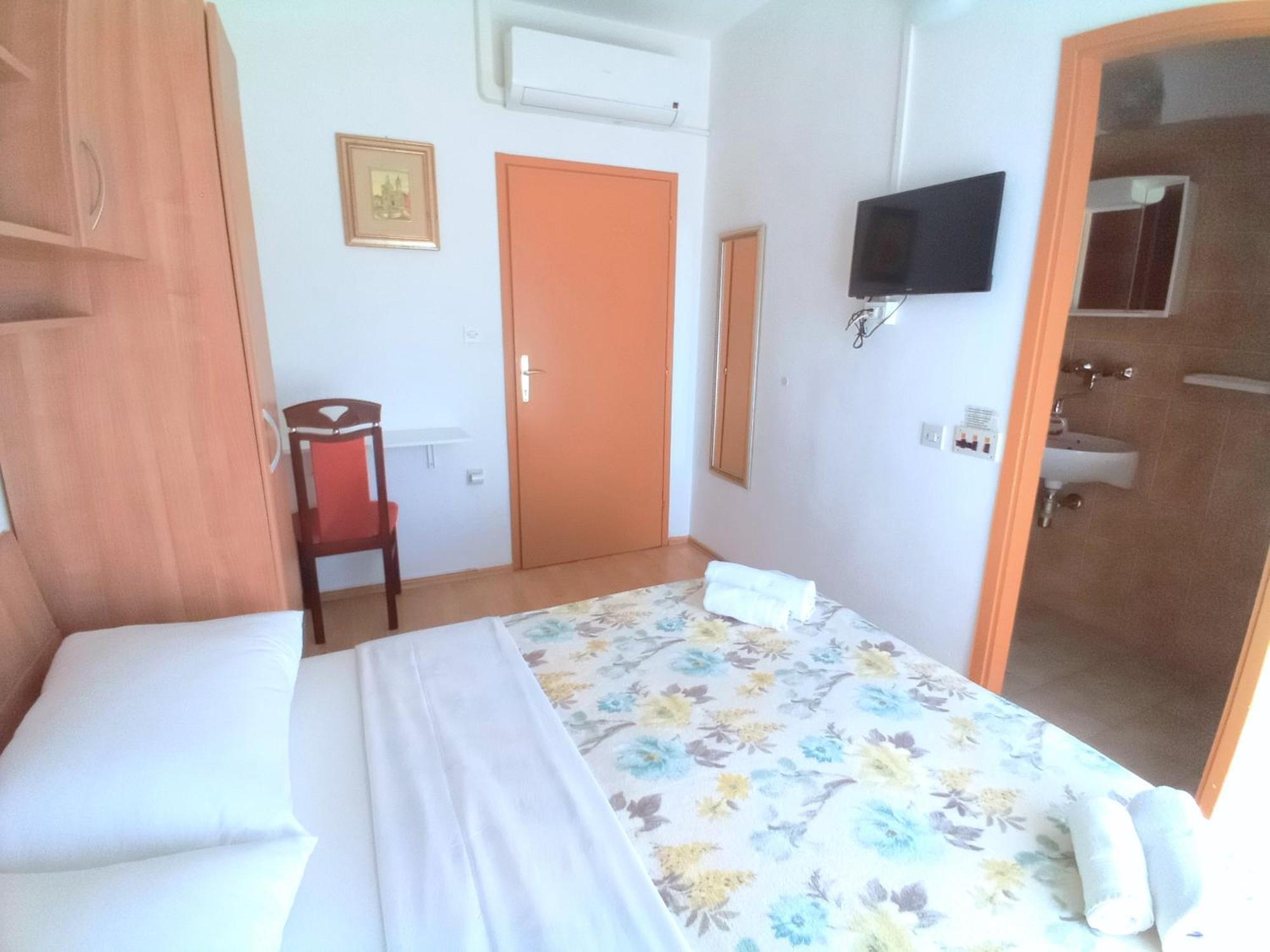 Guesthouse Cecilia 2 Malinska Habitación foto